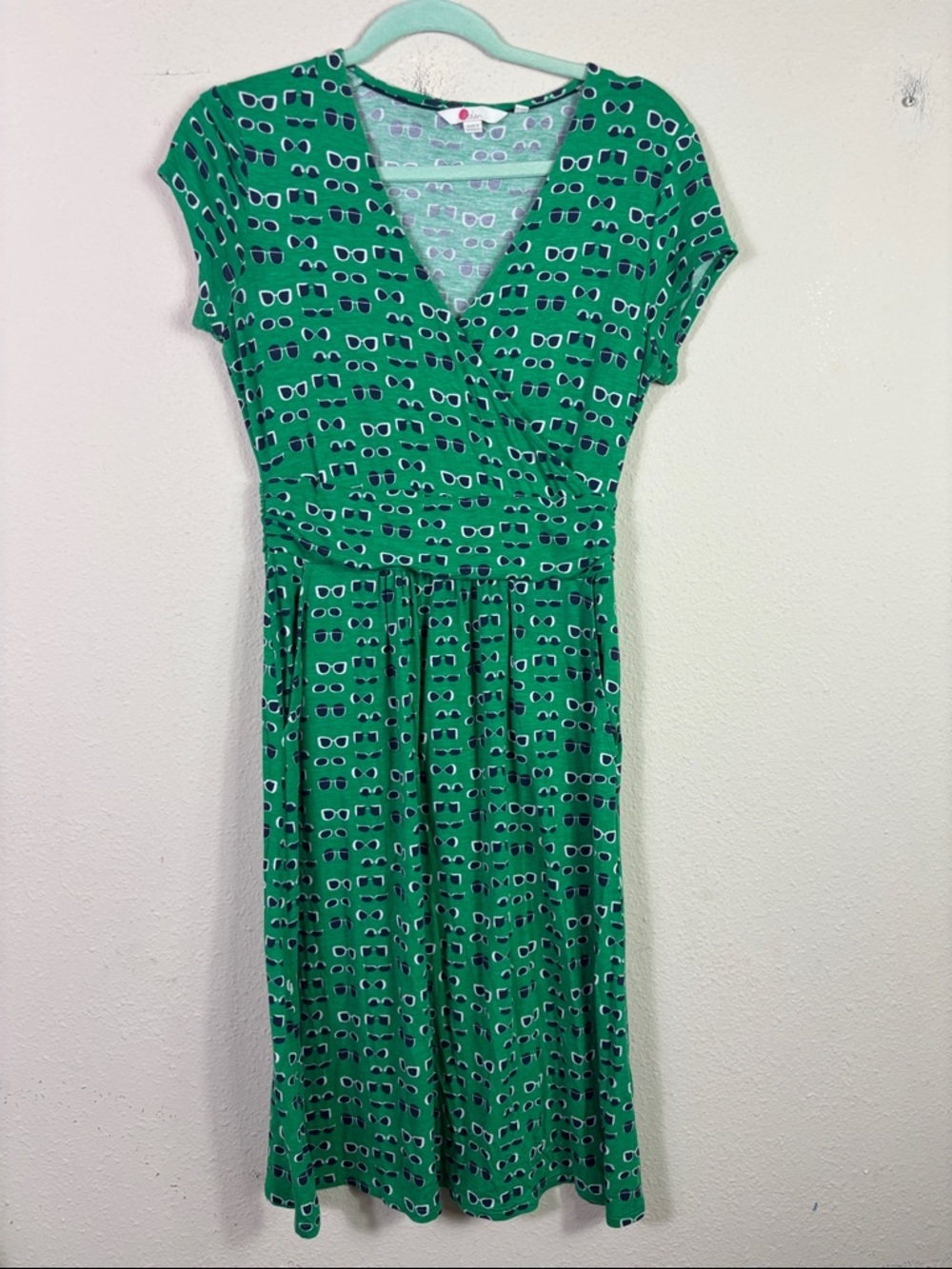 Boden Sunglasses Pattern Green Vneck Dress size 6R - Picture 5 of 11